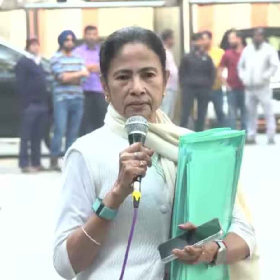 West Bengal CM Mamata Banerjee visits IPAC head Pratik Jain’s residence dgtl