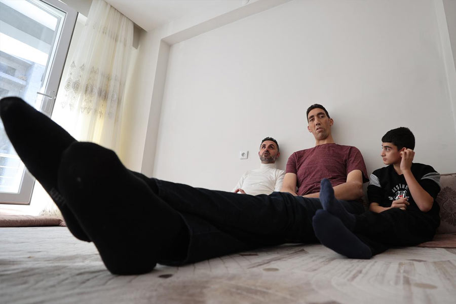 All need to know about Sultan Kosen, world’s tallest living man