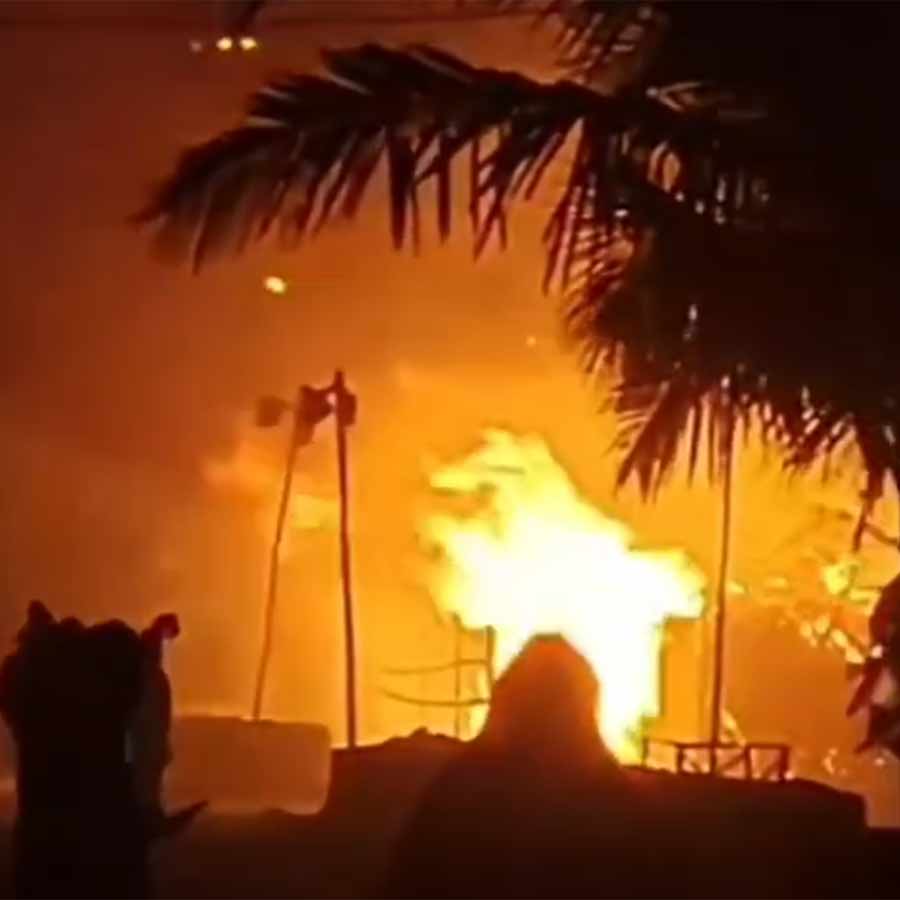 গঙ্গাসাগর মেলায় আগুন।