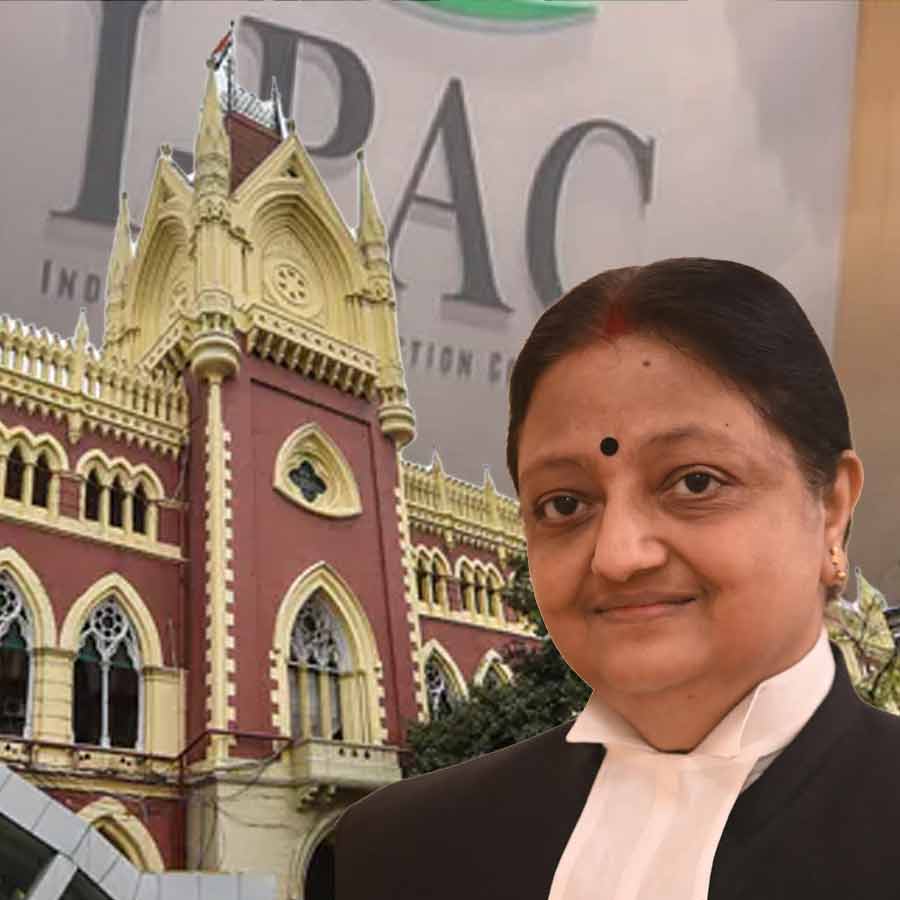 কলকাতা হাই কোর্টের বিচারপতি শুভ্রা ঘোষের এজলাসে আইপ্যাক মামলার শুনানি।