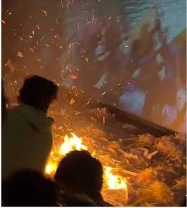 প্রভাস ভক্তদের উল্লাসে জ্বলছে ওড়িশার অশোকা সিনেমাহল।