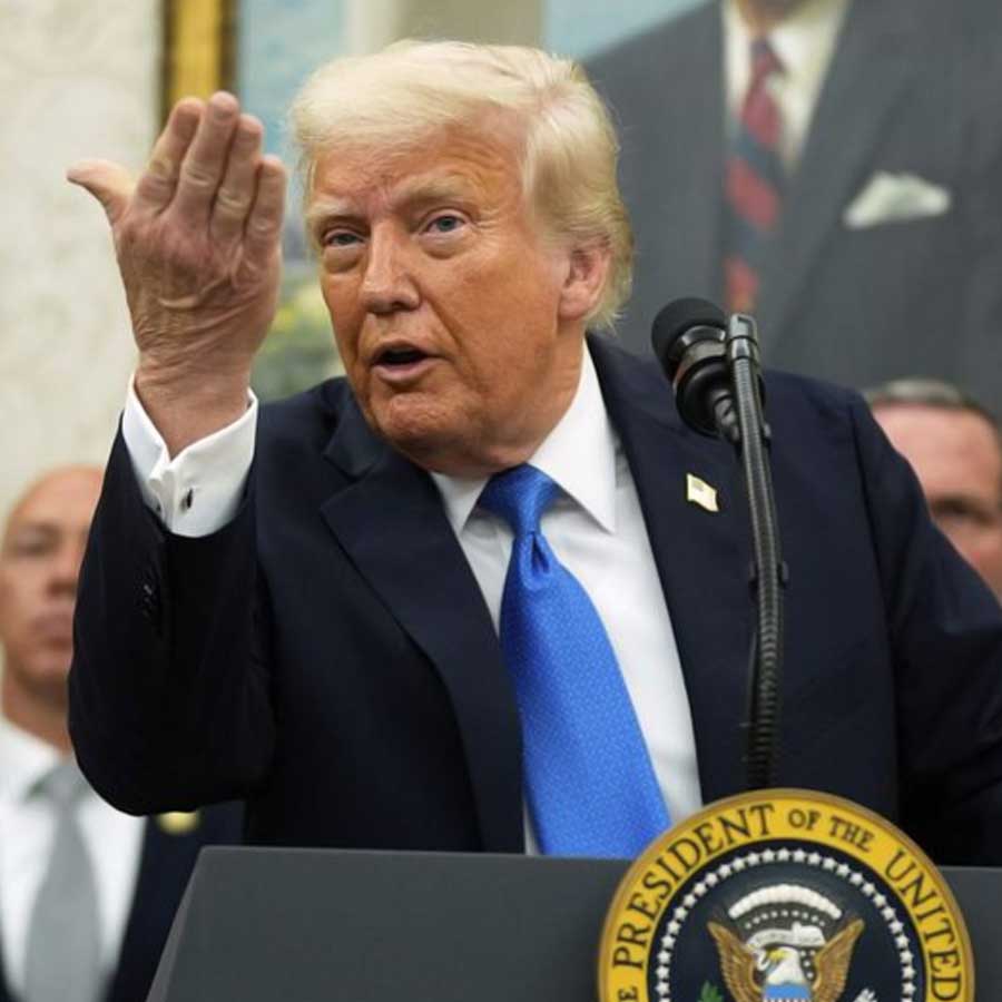 Is China become biggest loser of 10 thousand crore dollars amid US military operation in Venezuela 