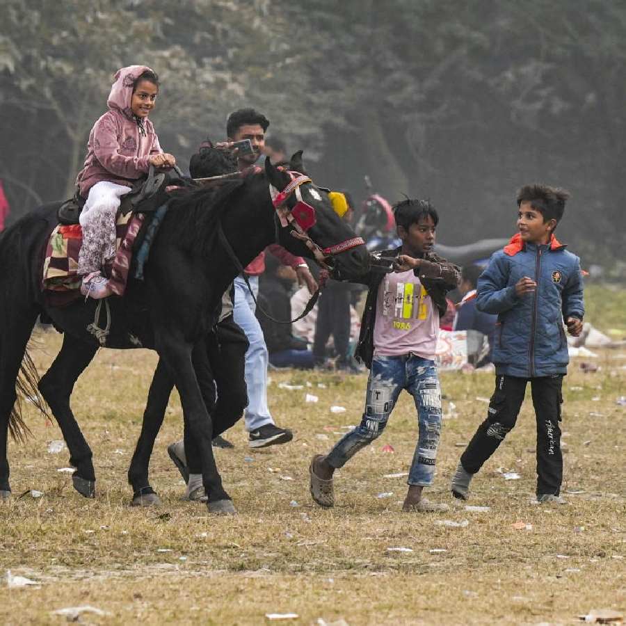 কলকাতায় বেশ খানিকটা বাড়ল সর্বনিম্ন তাপমাত্রা।