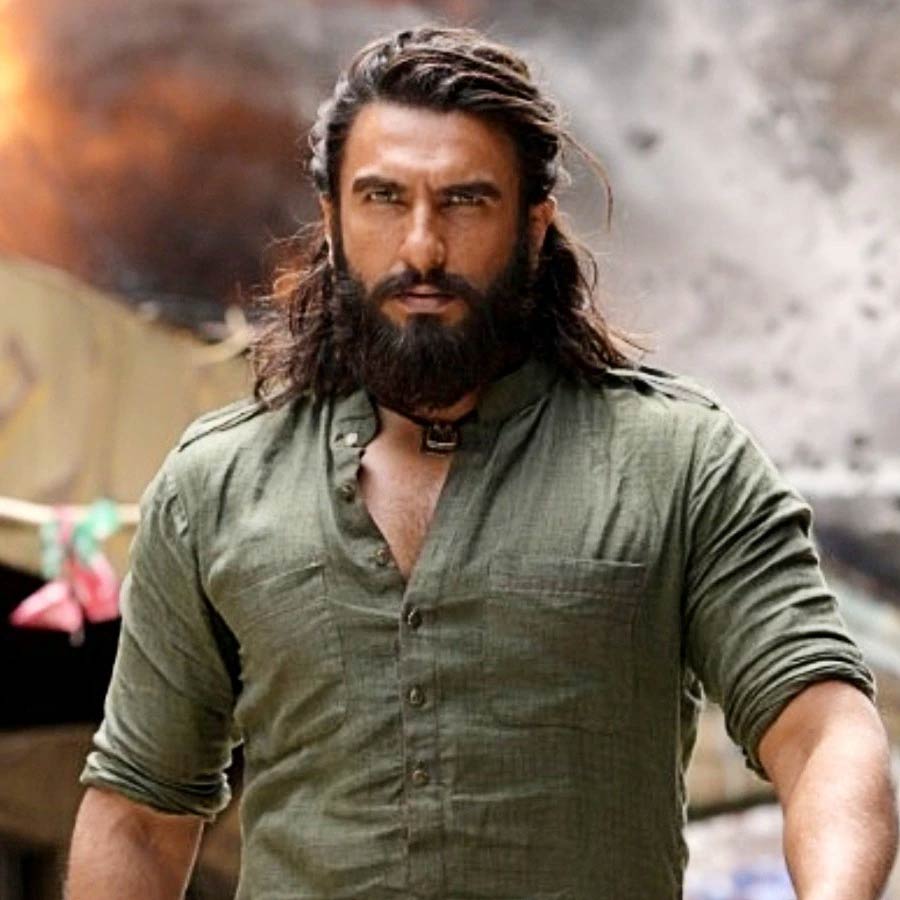 ‘ধুরন্ধর’ ছা়ড়াও বক্সঅফিসের ১ হাজার কোটি টাকার ক্লাবে নাম রয়েছে আরও আটটি ভারতীয় ছবির। সেই তালিকায় রয়েছে বলিপাড়ার দুই খানের ছবিও।