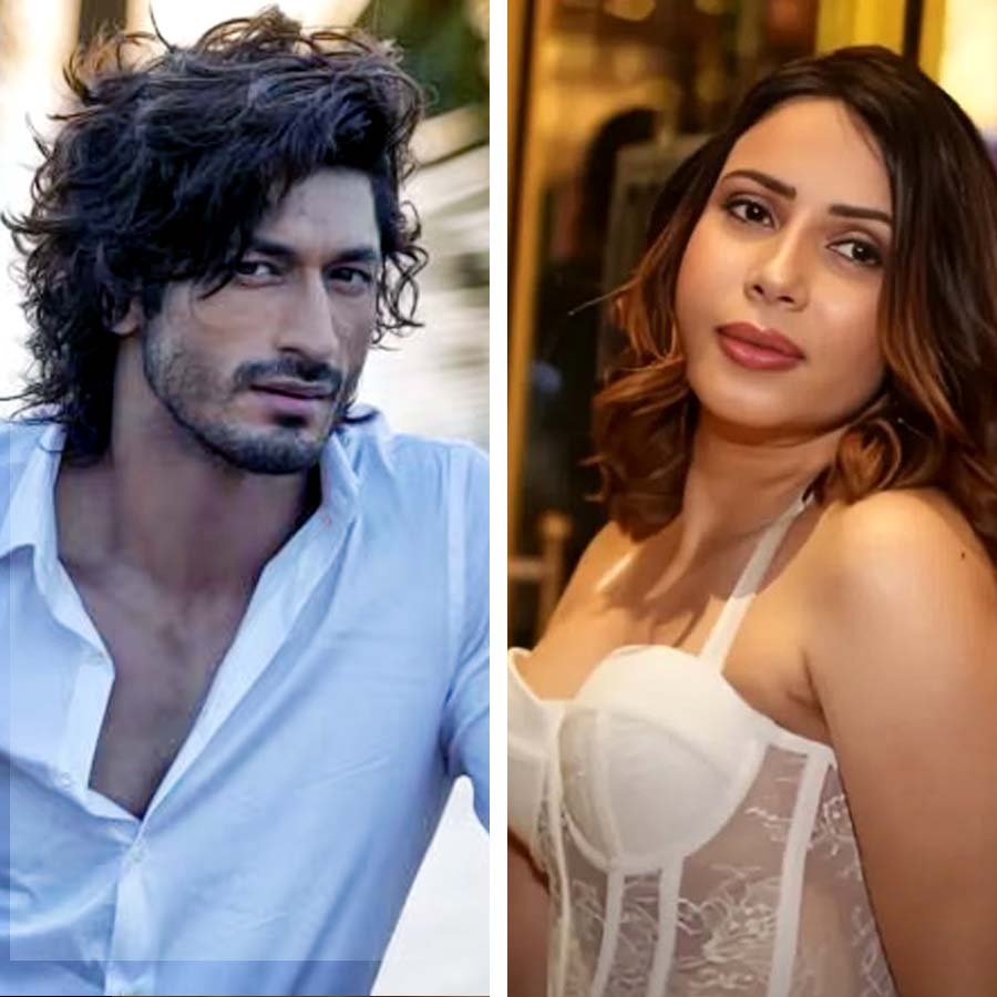 বিদ্যুৎকে কটাক্ষ রোজ়লিনের!