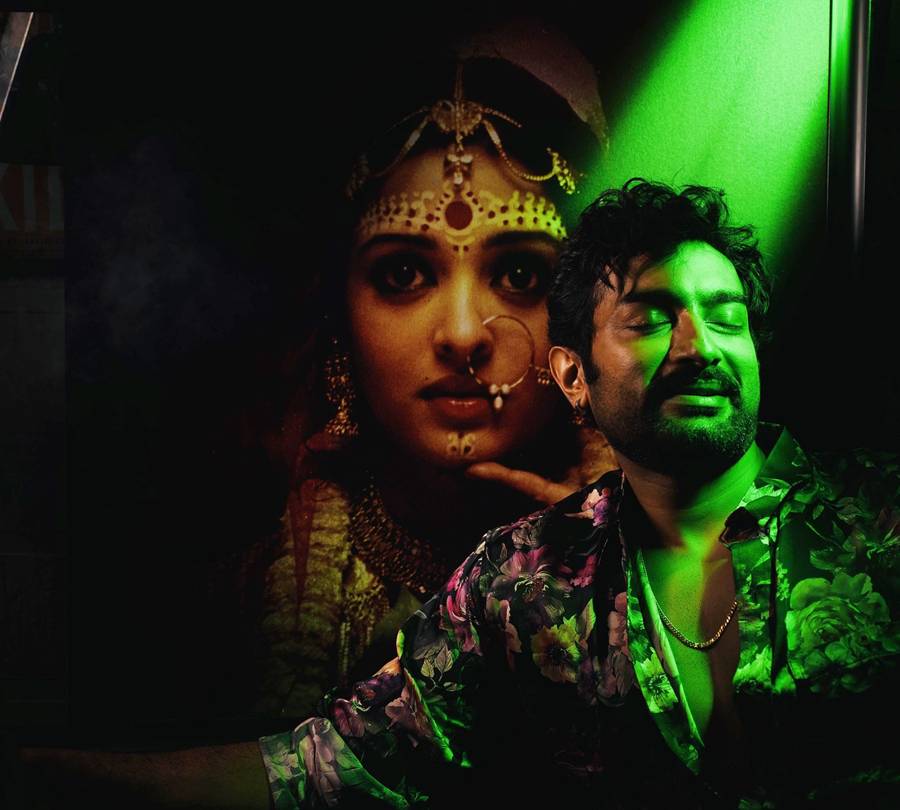 সিনেমায় বাঁচেন জীতু কমল।