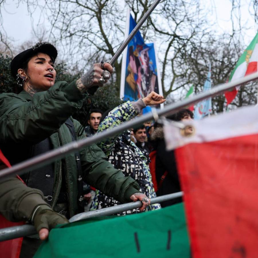 India observe on the situation of mass protests in Iran