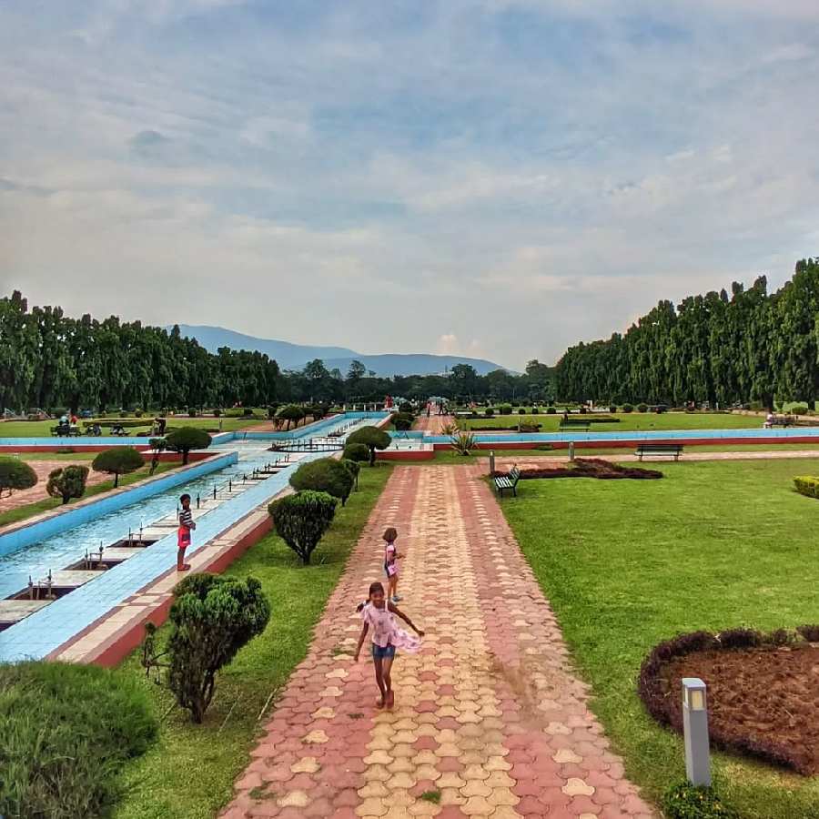 জুবিলি পার্কটি  এই শহরের অন্যতম আকর্ষণ।