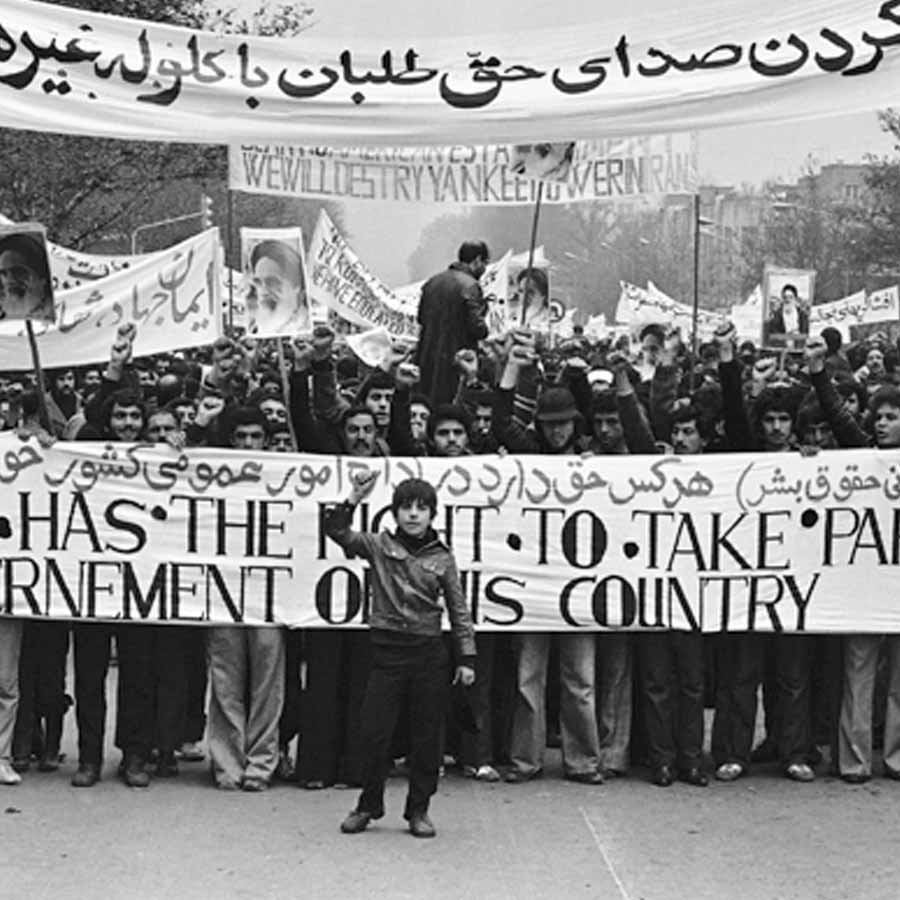 Iran’s nationwide movement sky rocking, has similarities with 1979 revolution, can collapse Ali Khamenei Islamic regime 