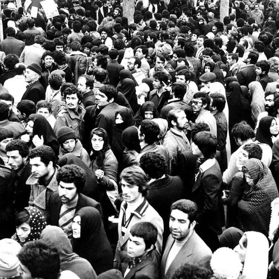 Iran’s nationwide movement sky rocking, has similarities with 1979 revolution, can collapse Ali Khamenei Islamic regime 