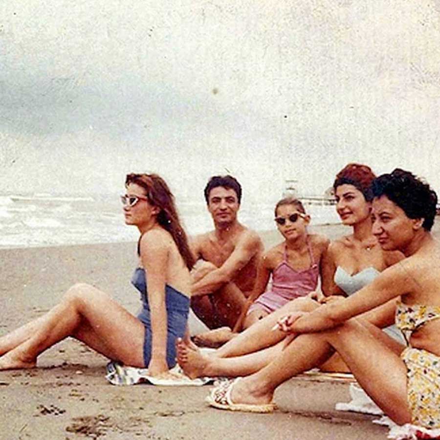 Iran’s nationwide movement sky rocking, has similarities with 1979 revolution, can collapse Ali Khamenei Islamic regime 