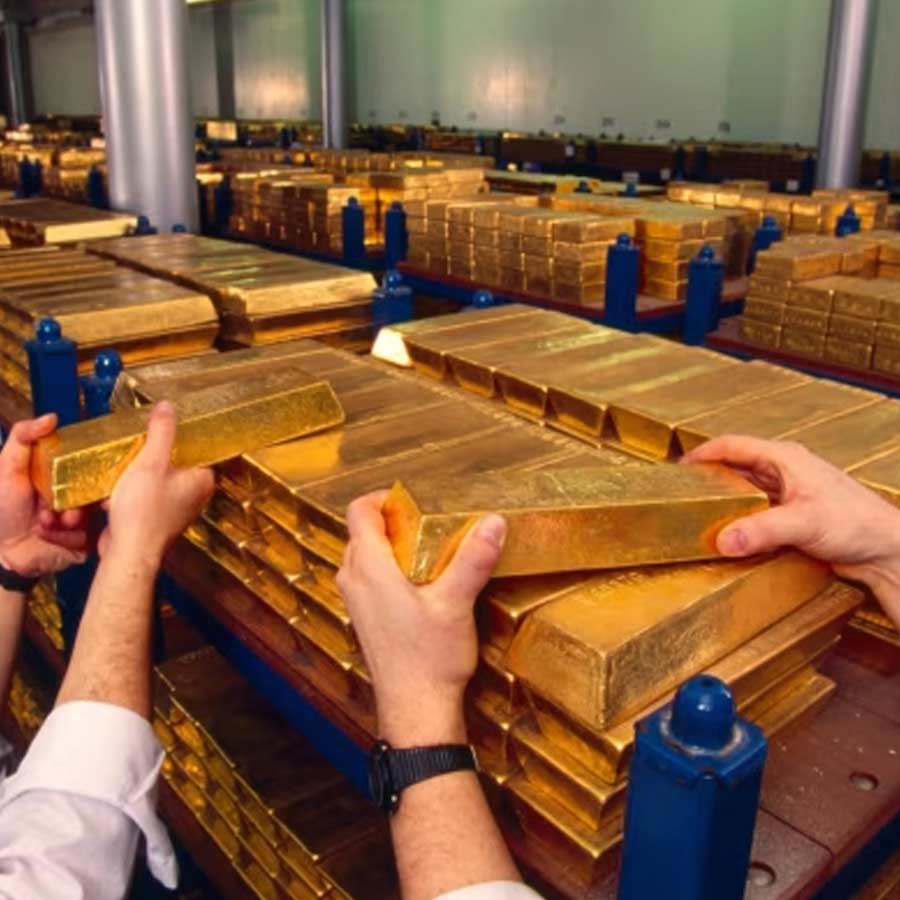 UK denies to back 31 tonnes gold worth 480 crore dollar to Venezuela amid regime change of Nicolas Maduro 