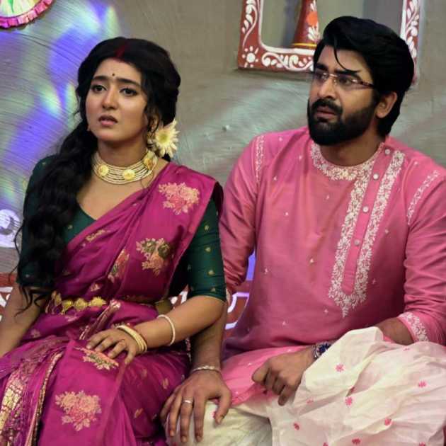 টিআরপি প্রতিযোগিতা নিয়ে কী বললেন আরাত্রিকা মাইতি এবং অভিষেক বর্মা?