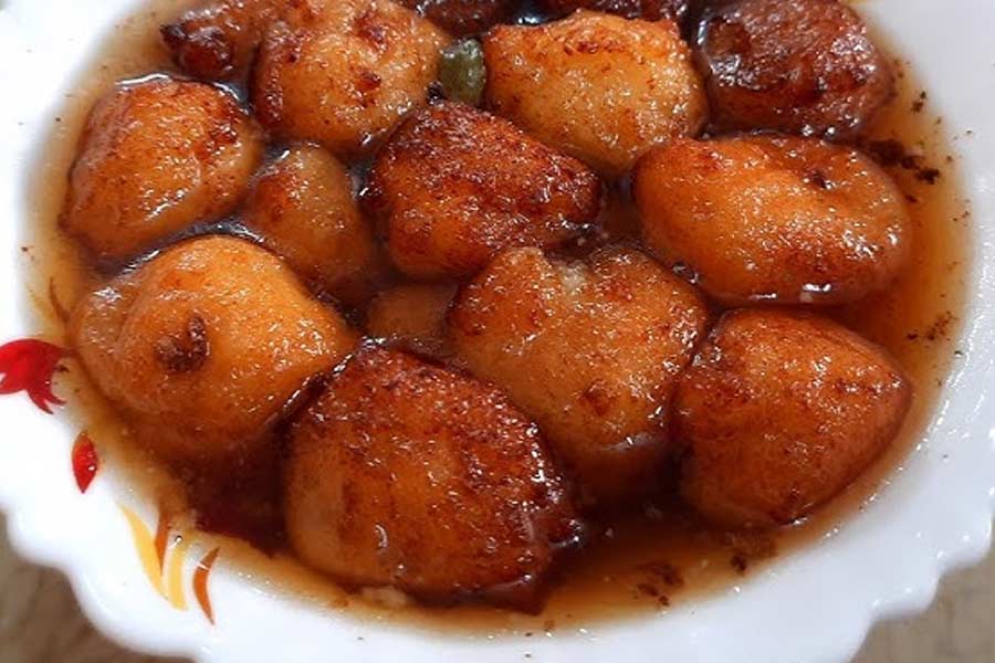 Tollywood Actress Koneenica Bandyopadhyay, Sudipa Chatterjee and Aparajita Auddy share pithe recipes for Makar Sankranti