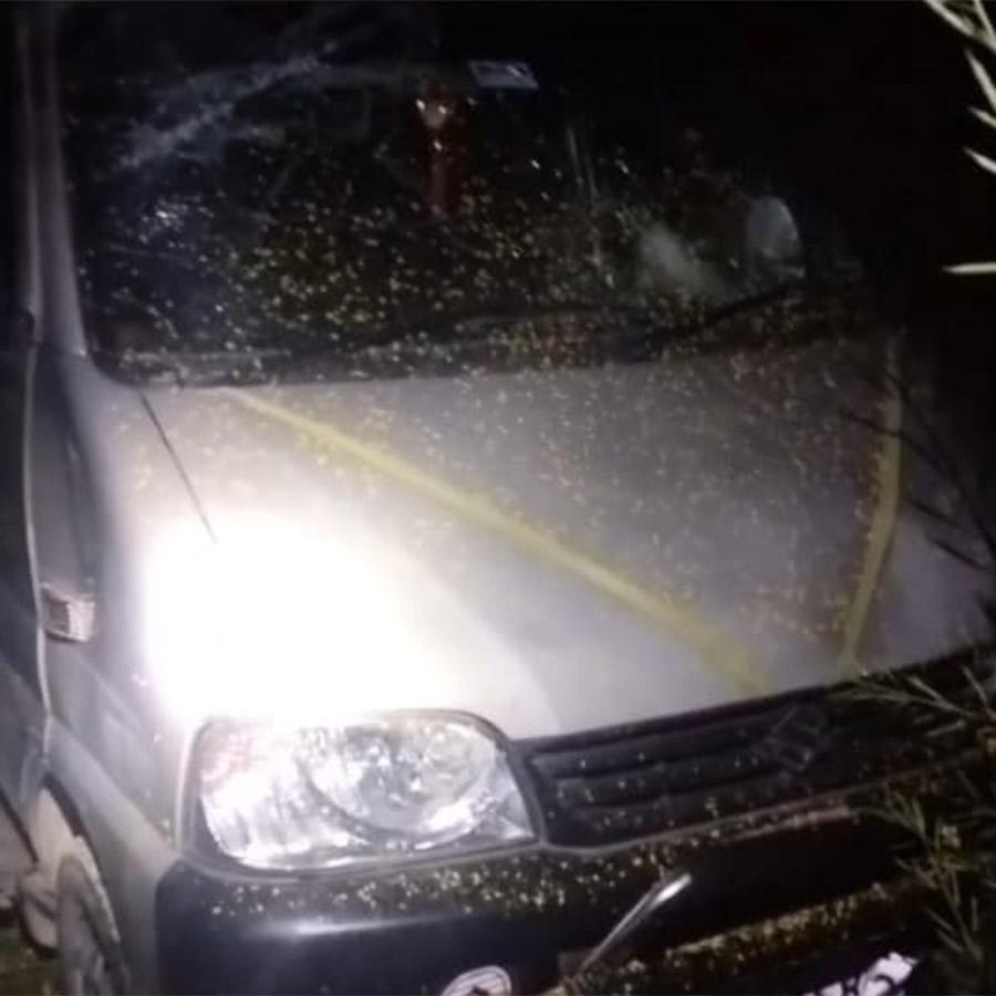 A car dragged a cyclist for 10 kilometers after hitting him in North 24 Pargana