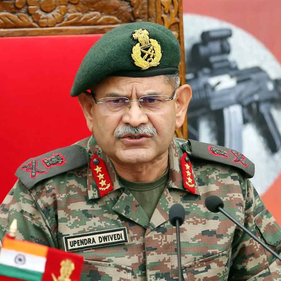 ভারতের সেনাপ্রধান উপেন্দ্র দ্বিবেদী।
