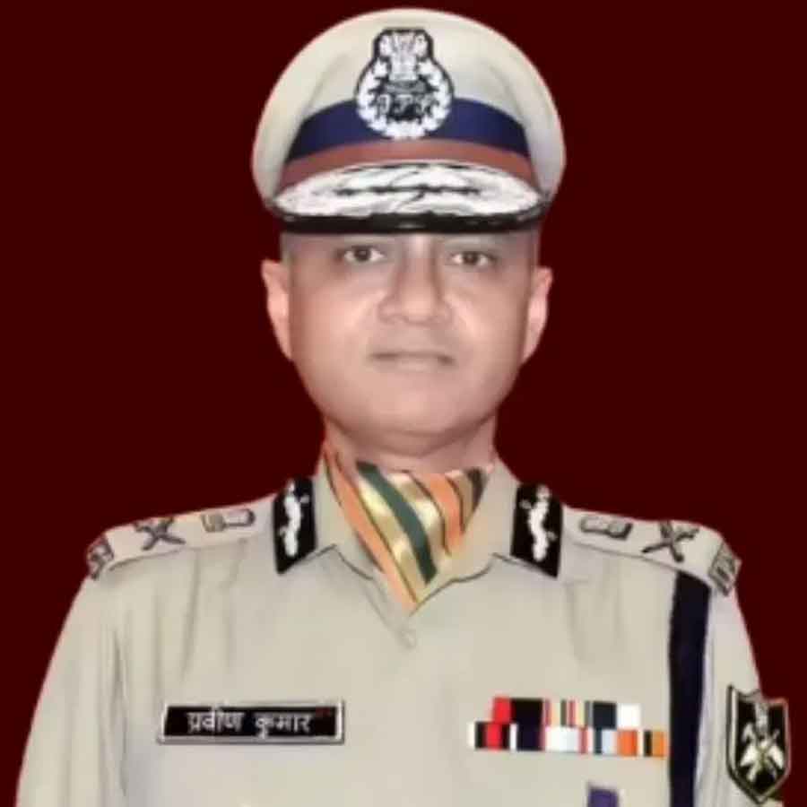 প্রবীণ কুমার।