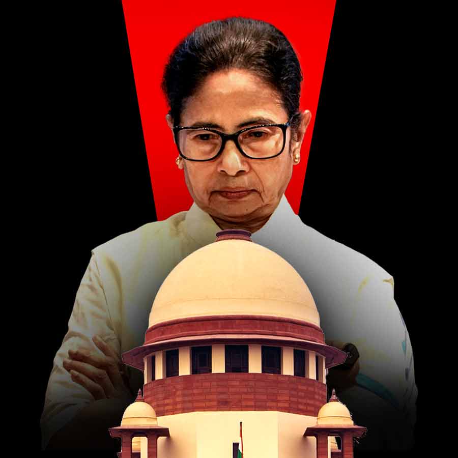 মুখ্যমন্ত্রী তথা তৃণমূলনেত্রী মমতা বন্দ্যোপাধ্যায়। বৃহস্পতিবার ইডির আইপ্যাক অভিযান সংক্রান্ত বিষয়ে শুনানি চলছে সুপ্রিম কোর্টে।