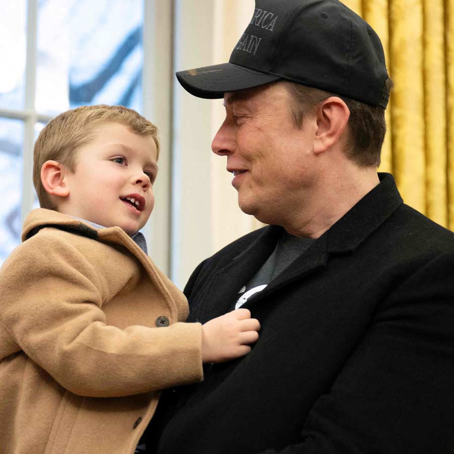 Elon Musk vs Ashley St. Clair