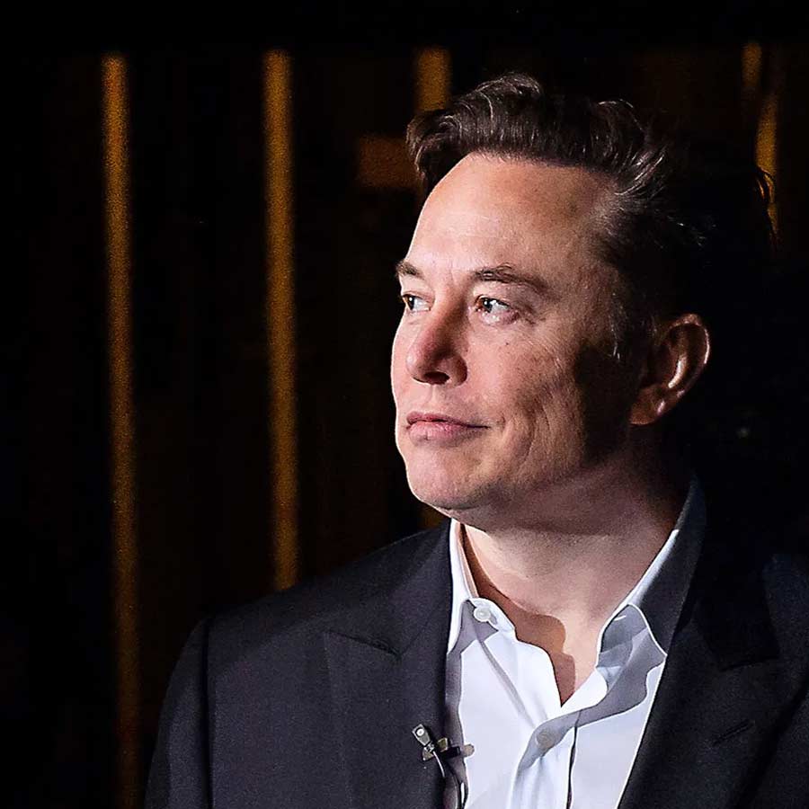 Elon Musk vs Ashley St. Clair