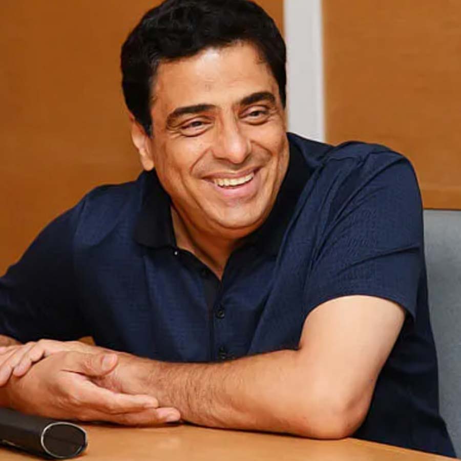 Flops after flops, how Ronnie Screwvala rose from ashes and become richest man of Bollywood