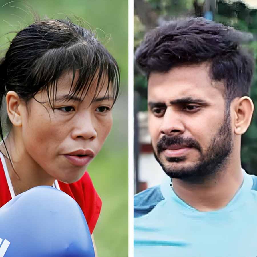 Picture of Mary Kom and Manoj Tiwary