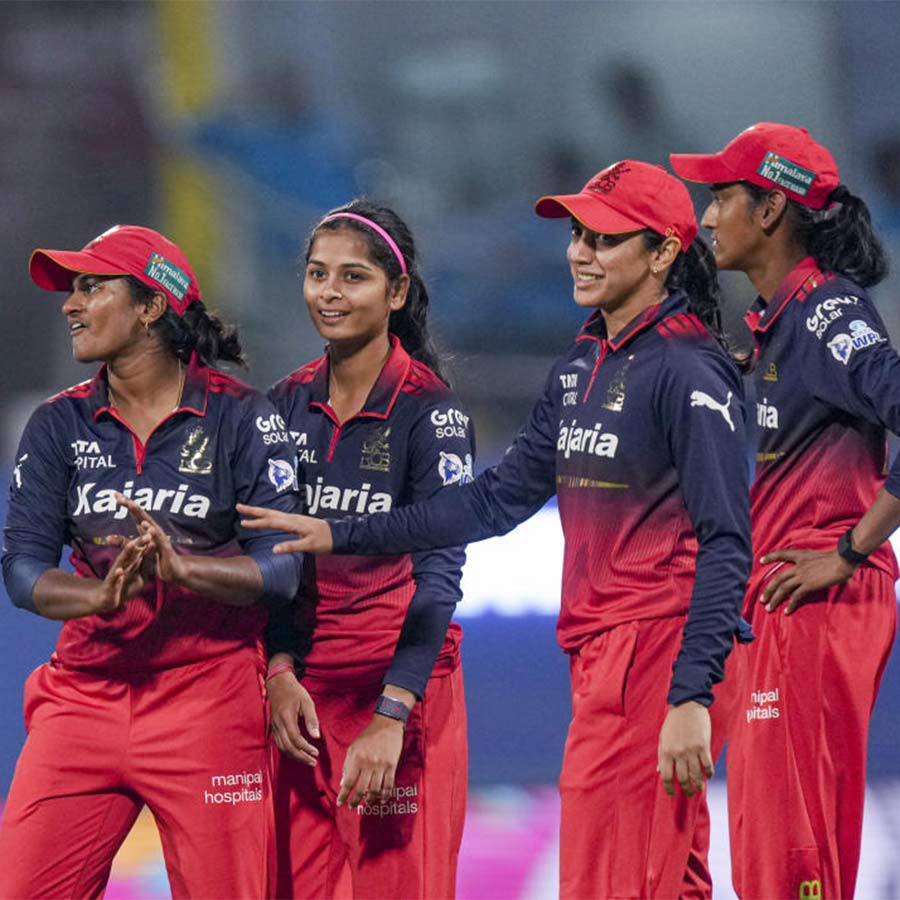 ম্যাচ জিতে উচ্ছ্বাস বেঙ্গালুরুর।