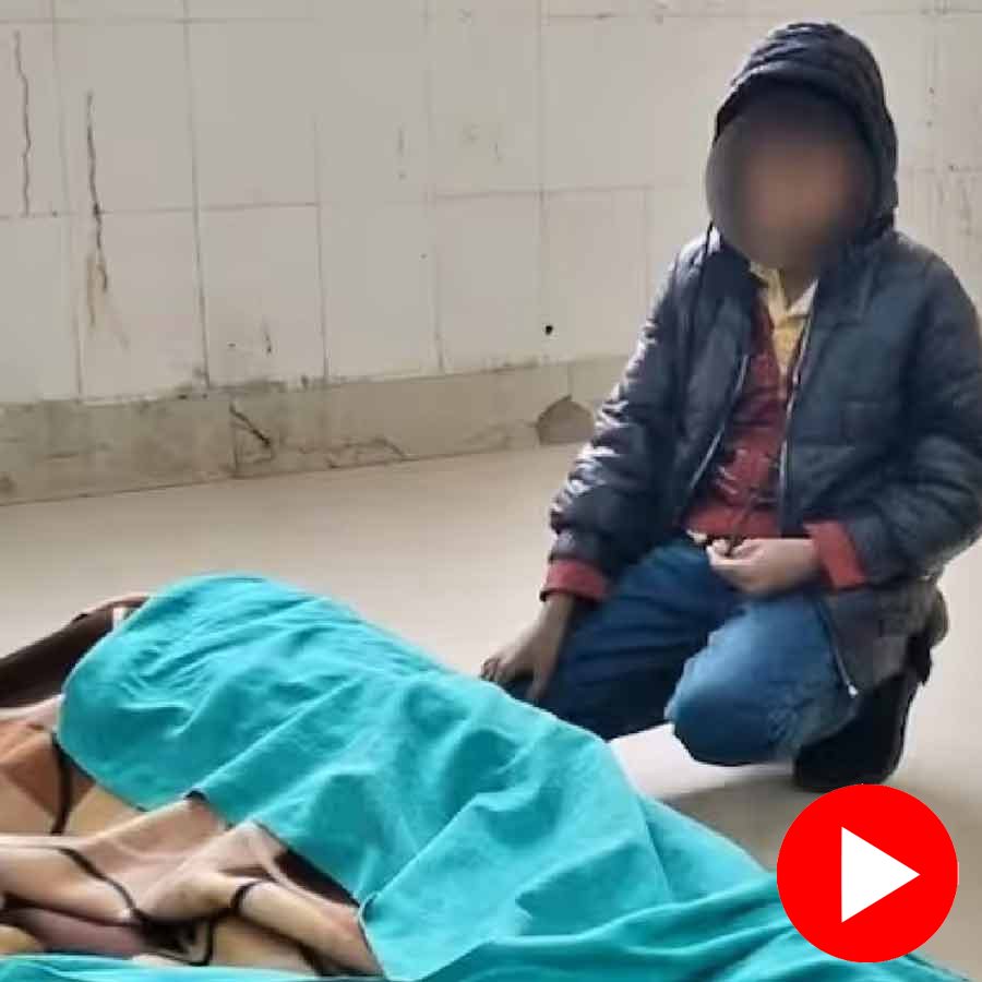 10-year-old boy carried his mother’s dead body alone for a post-mortem