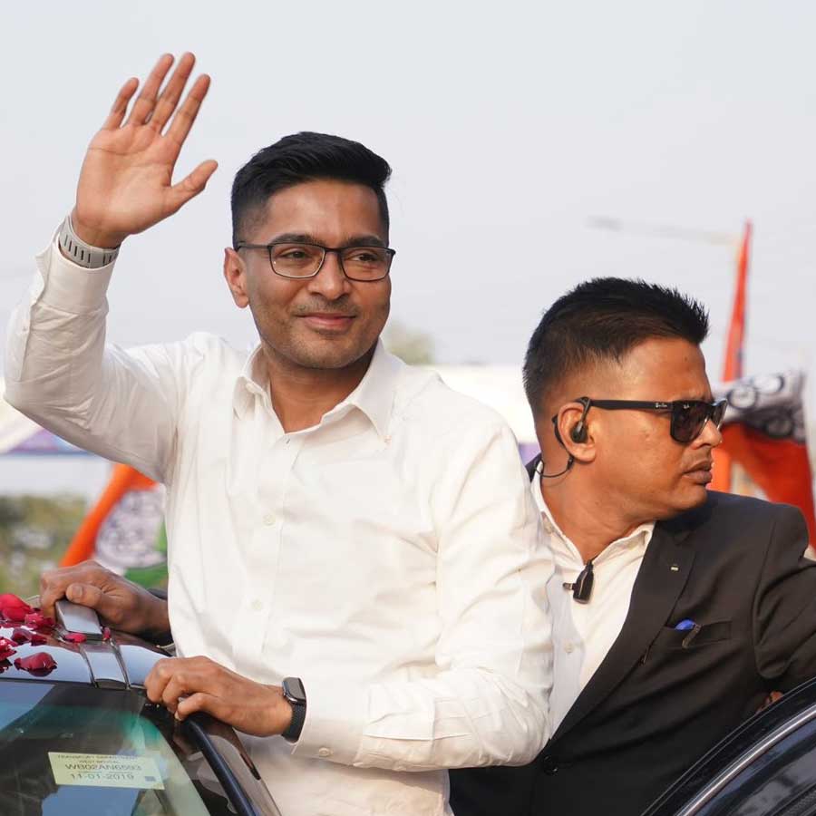 বহরমপুরে রোড শো-এ অভিষেক বন্দ্যোপাধ্যায়।