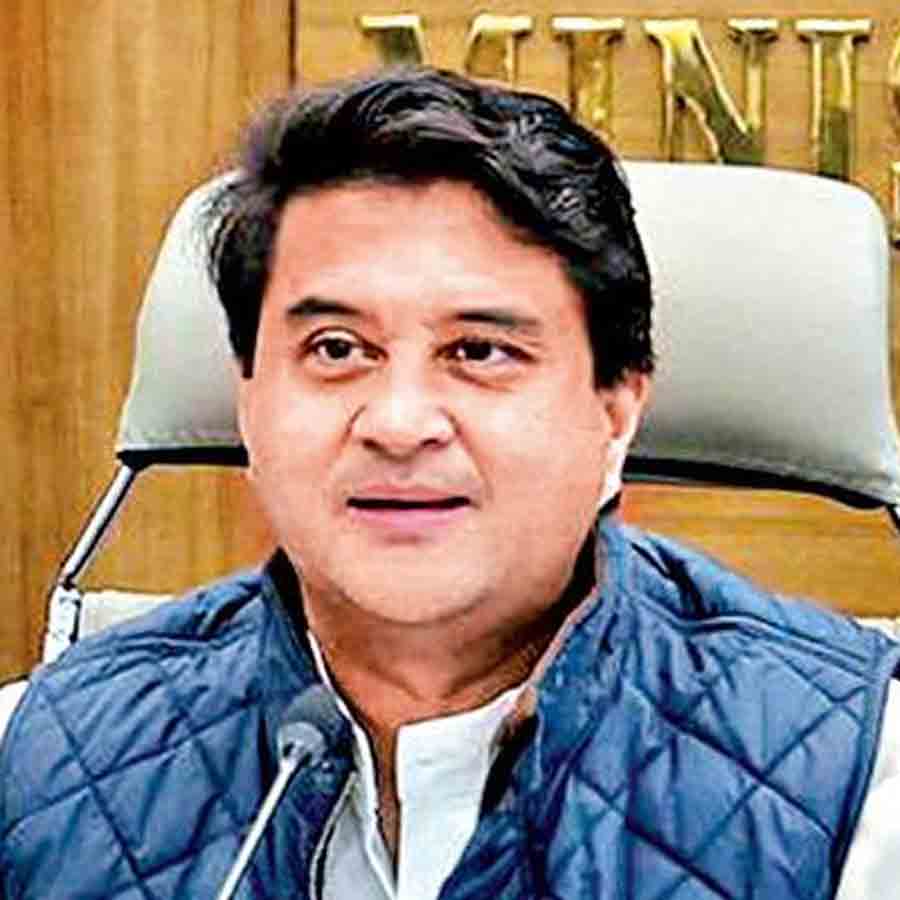 আগ্রহী: জ্যোতিরাদিত্য সিন্ধিয়া।