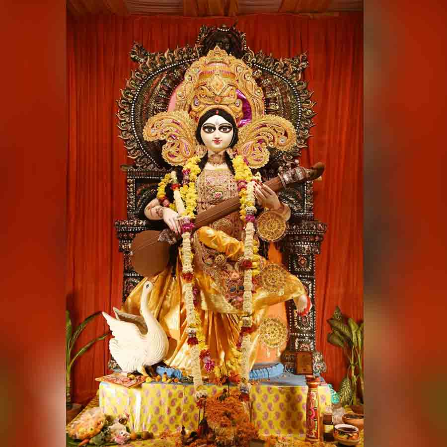 মাতৃমূর্তি।