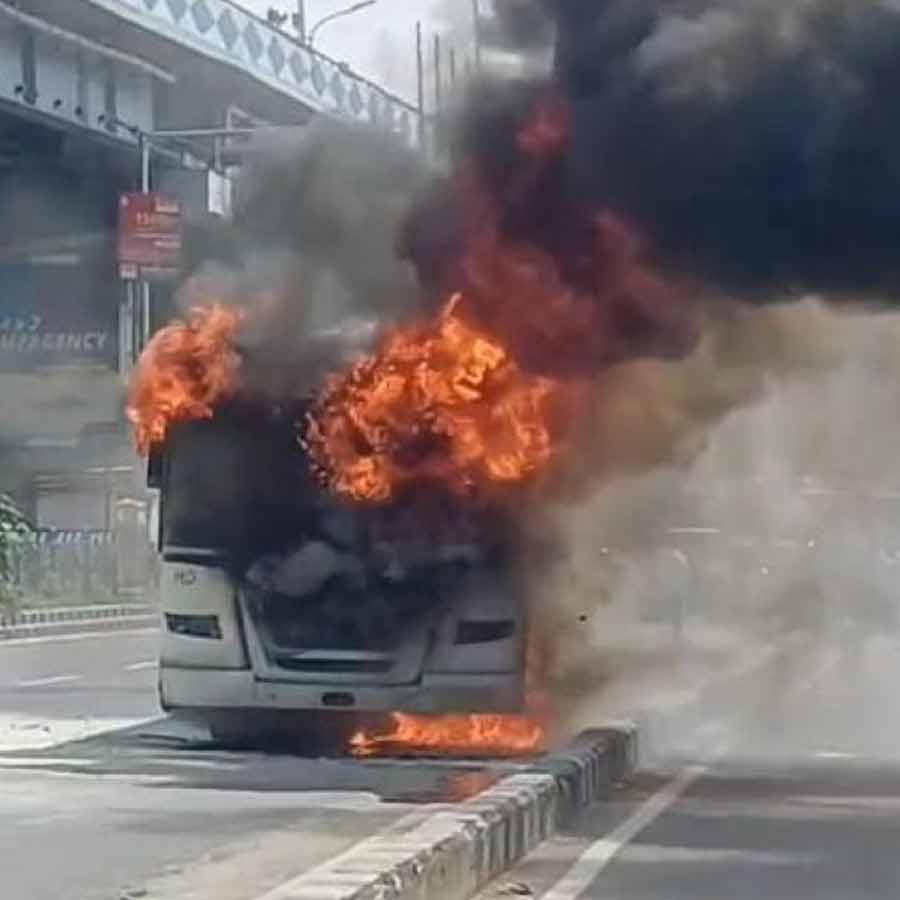 গত কয়েক মাসে সরকারি বেসরকারি বাসে এভাবে লেগেছে আগুন।