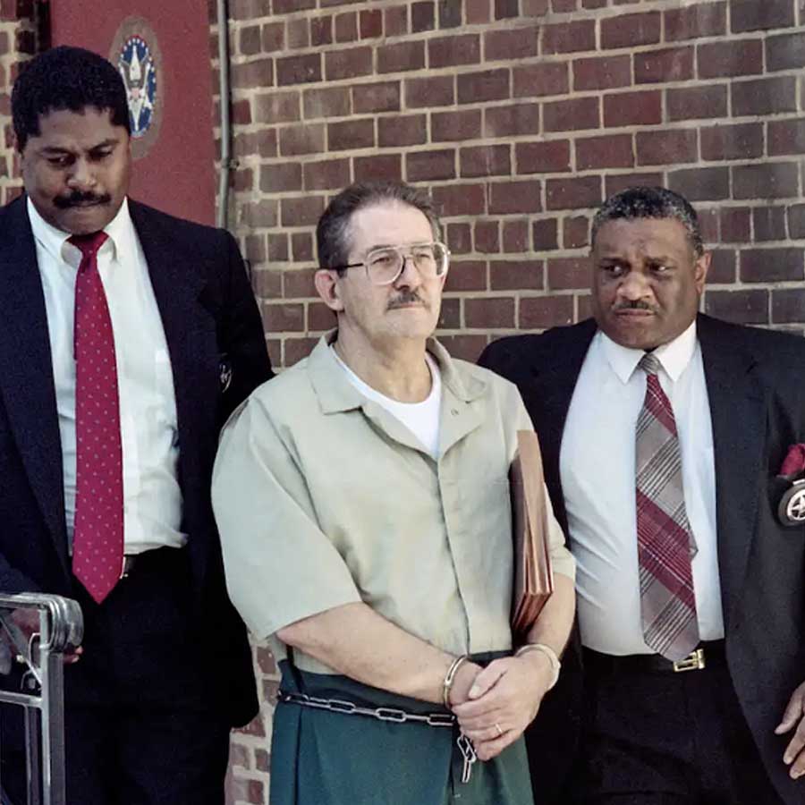 All need to know about Aldrich Ames, CIA officer who as a double agent single-handedly destroyed US spy network in Russia