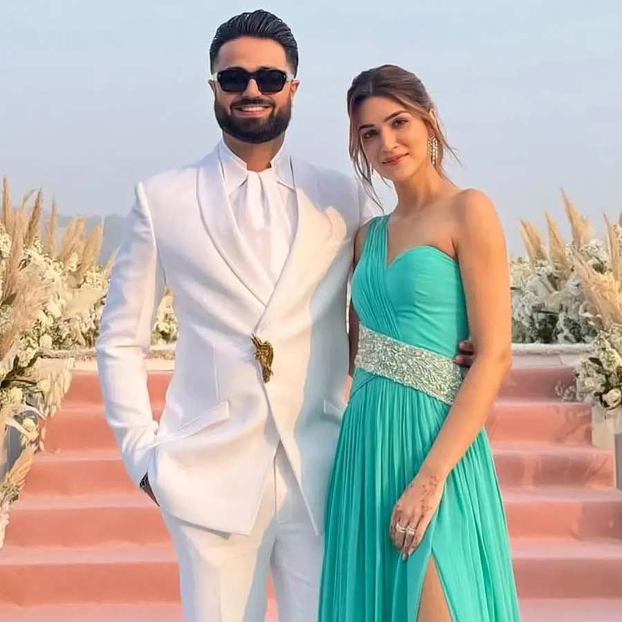 All need to know about Kabir Bahia, Kriti Sanon’s Rumoured Boyfriend