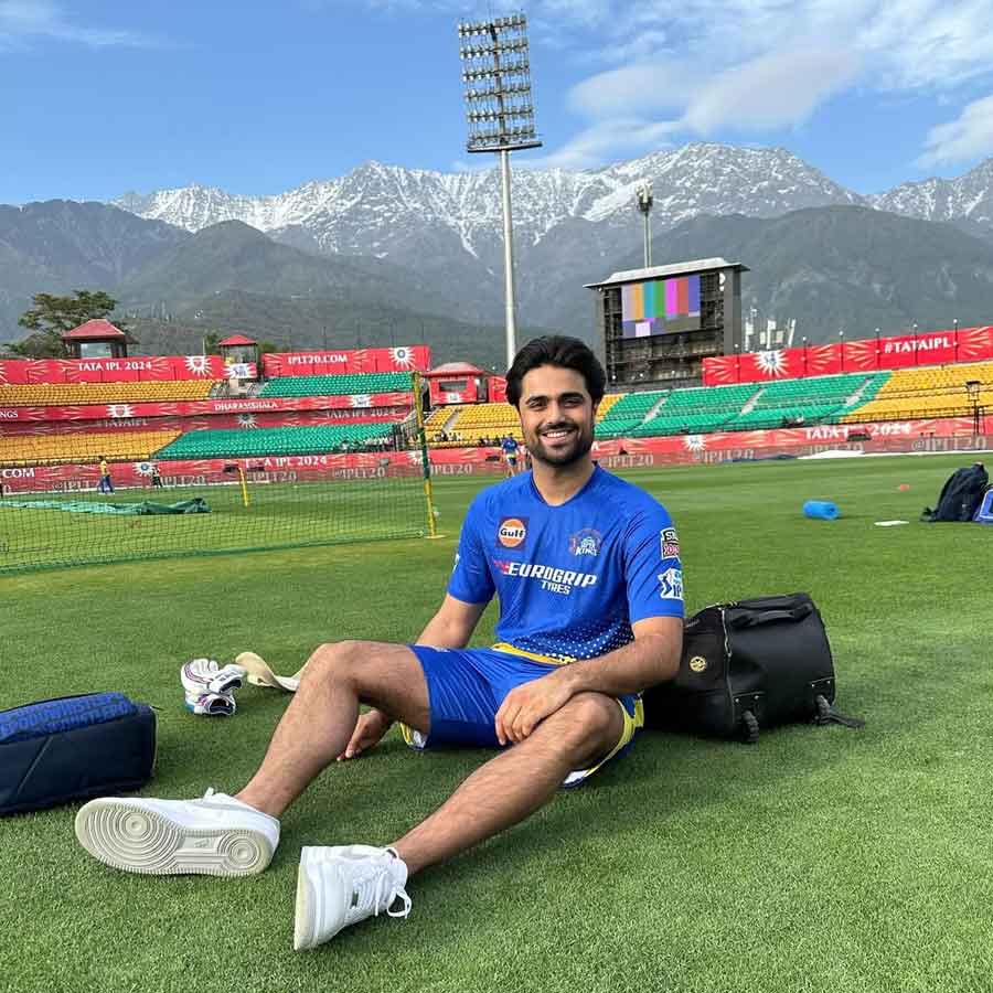 All need to know about Kabir Bahia, Kriti Sanon’s Rumoured Boyfriend