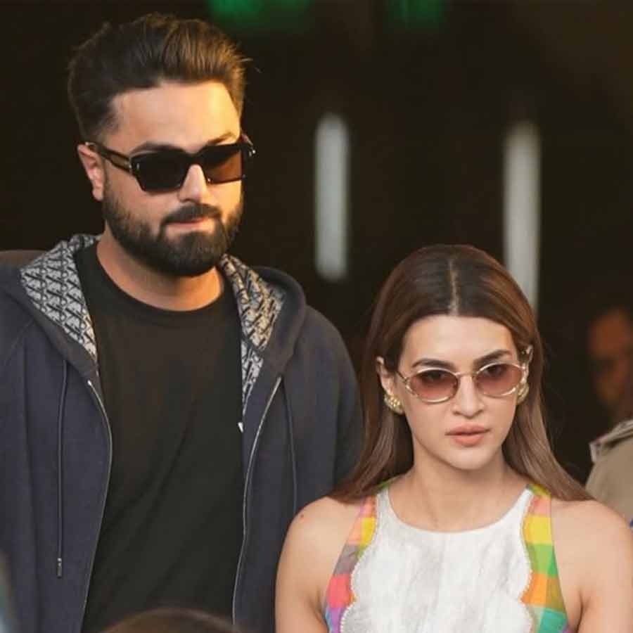 All need to know about Kabir Bahia, Kriti Sanon’s Rumoured Boyfriend