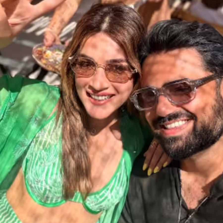 All need to know about Kabir Bahia, Kriti Sanon’s Rumoured Boyfriend