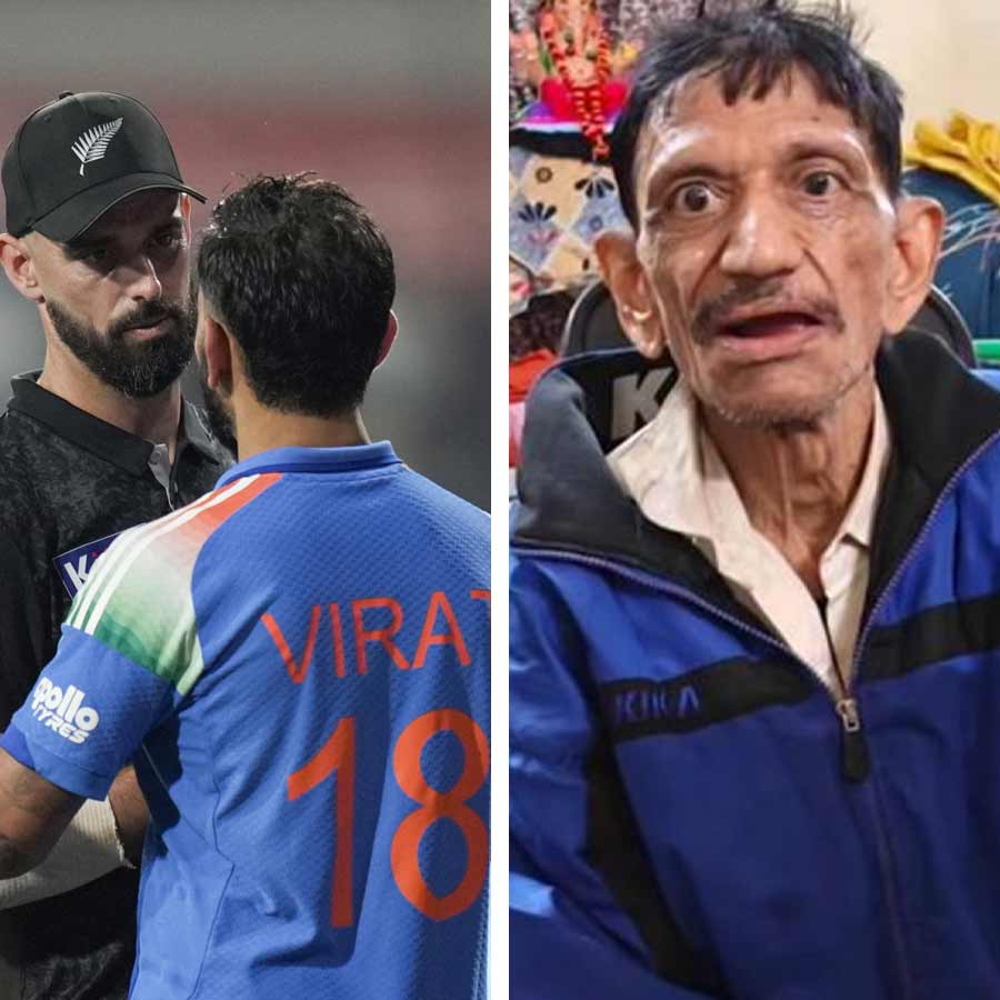 (বাঁ দিকে) ড্যারিল মিচেলের সঙ্গে বিরাট কোহলি।ইনদওরের সেই ভিক্ষুক (ডান দিকে)।