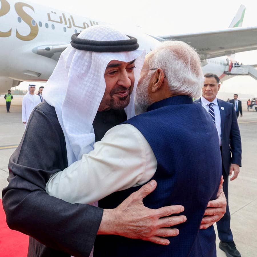 UAE President Mohamed bin Zayed Al Nahyan begins his two-day state visit to India, PM Narendra Modi receives him at Palam Airport of Delhi