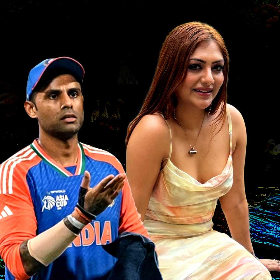 Khushi Mukherjee shares her Chat With Surya Kumar yadav