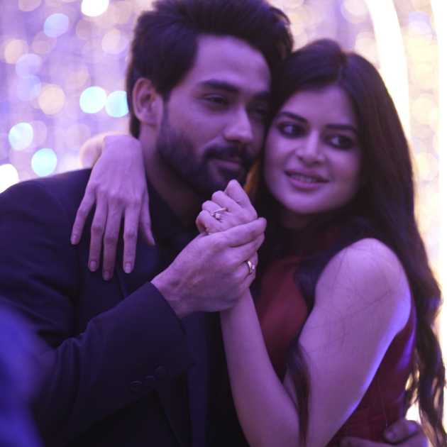 দেবমাল্য়-মধুমিতার মধুচন্দ্রিমার কী পরিকল্পনা?