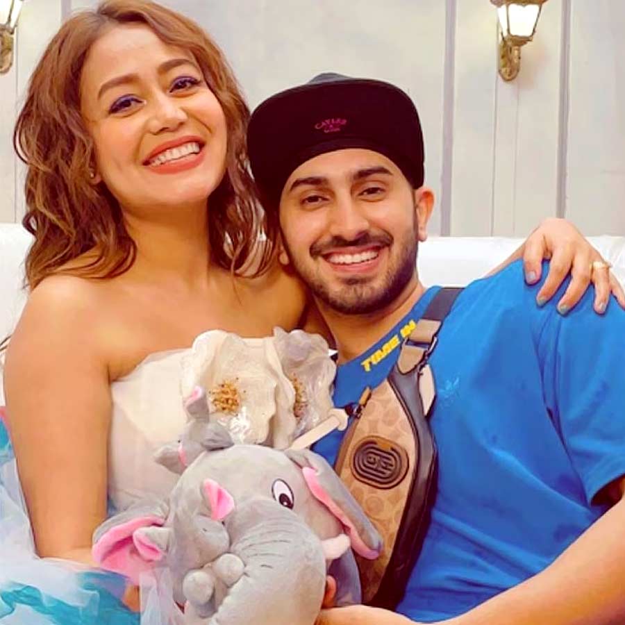 রোহনপ্রীতের সঙ্গে বিচ্ছেদের জল্পনায় মুখ খুললেন নেহা!