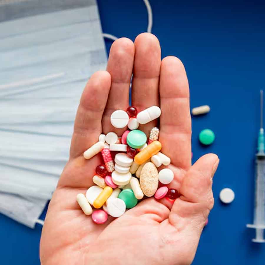 গুণমান পরীক্ষায় ব্যর্থ হয়েছে বিভিন্ন সংস্থার তৈরি ৪৫টি ওষুধের নির্দিষ্ট কিছু ব্যাচ।