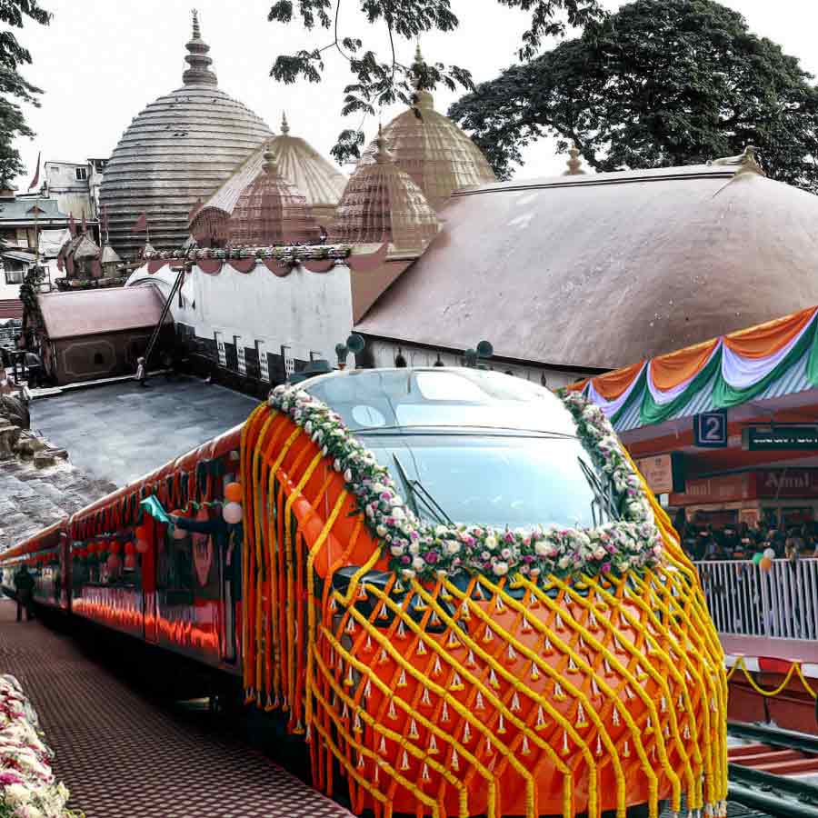 নতুন বন্দে ভারতে চেপে কামাখ্যা যাওয়ার ইচ্ছা?  কী ভাবে সেখানে ঘুরবেন?