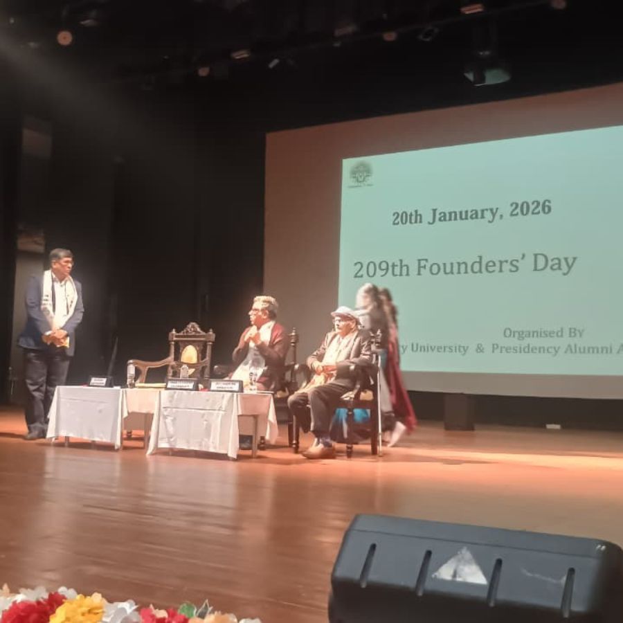 Alumni in favor of admission with entrance exam, demand to preserve presidency tradition on Founders' Day dgtl