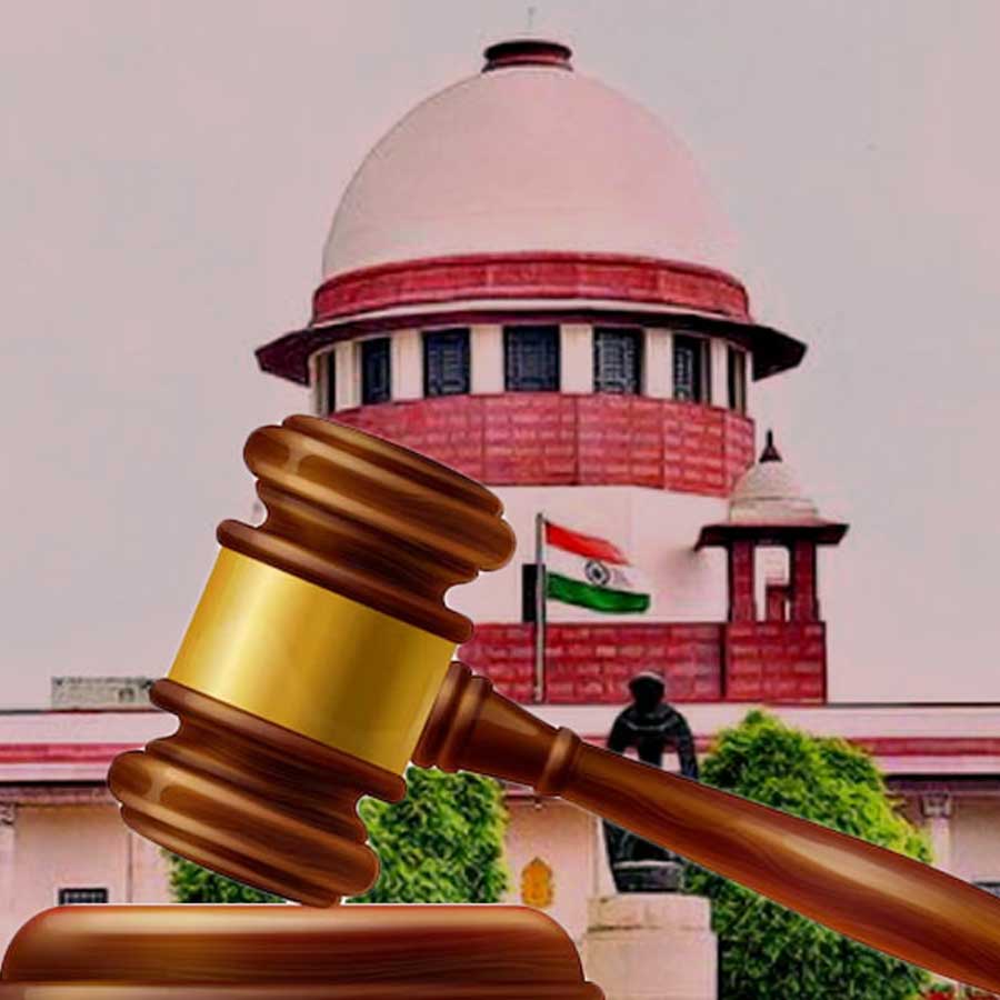 Supreme Court says, State police can probe central government officials for corruption