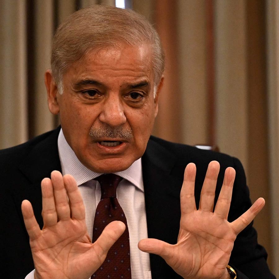 Fighter Jet Deal Talks Can Fall Through Due to International Pressures, Says Pakistan’s Defence Production Minister