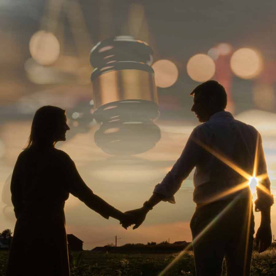 লিভ-ইন সঙ্গীকে আইনি সুরক্ষা দেওয়ার কথা বলেছে মাদ্রাজ হাই কোর্ট