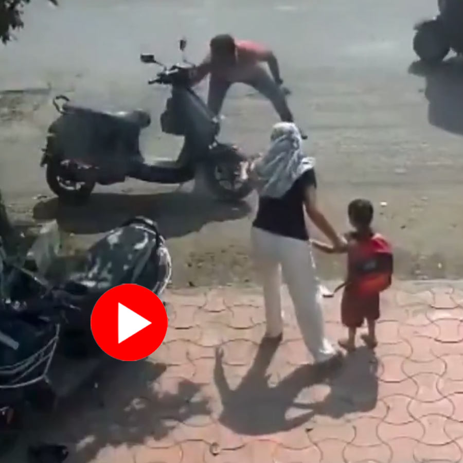 Parent Narrowly Escape Incident with Toddler After Electric Scooter Erupts Into Blaze In Solapur, Maharashtra dgtl