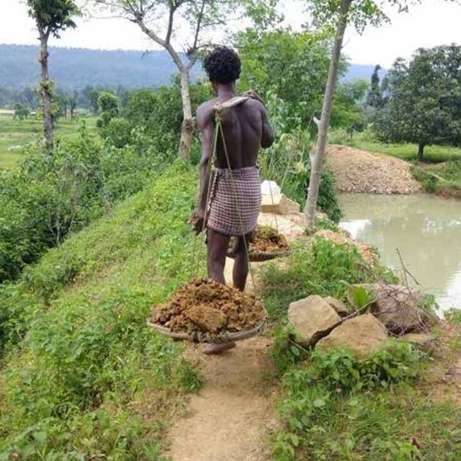 Tribal Man Spends 27 Years Digging a Pond